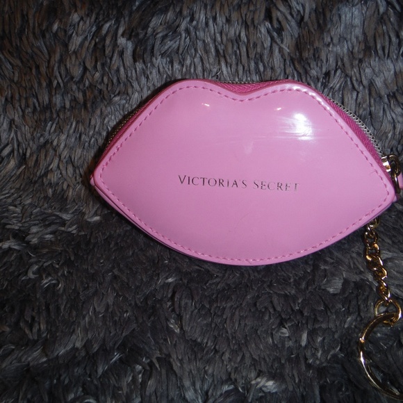 Victoria's Secret Accessories - 🦋3 for $15 🦋 VICTORIA'S SECRET KEY CHAIN